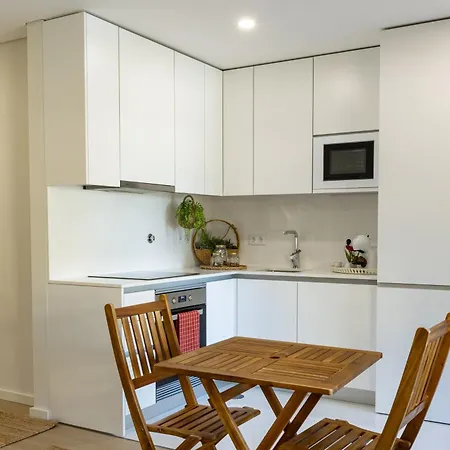 Aurora Do Furadouro L * 오바